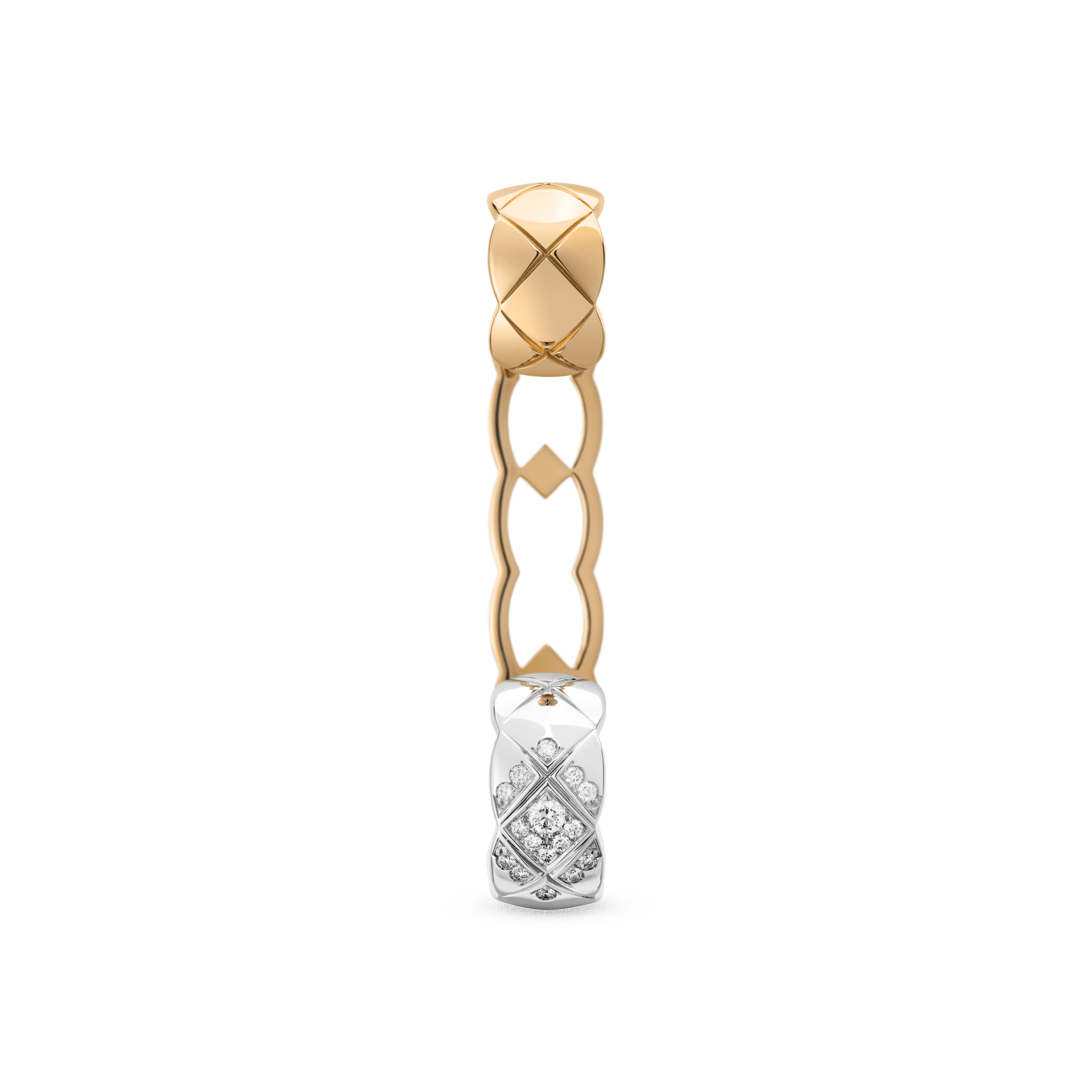 Coco Crush necklace, Quilted motif, 18K BEIGE GOLD, diamonds on the CHANEL  website.