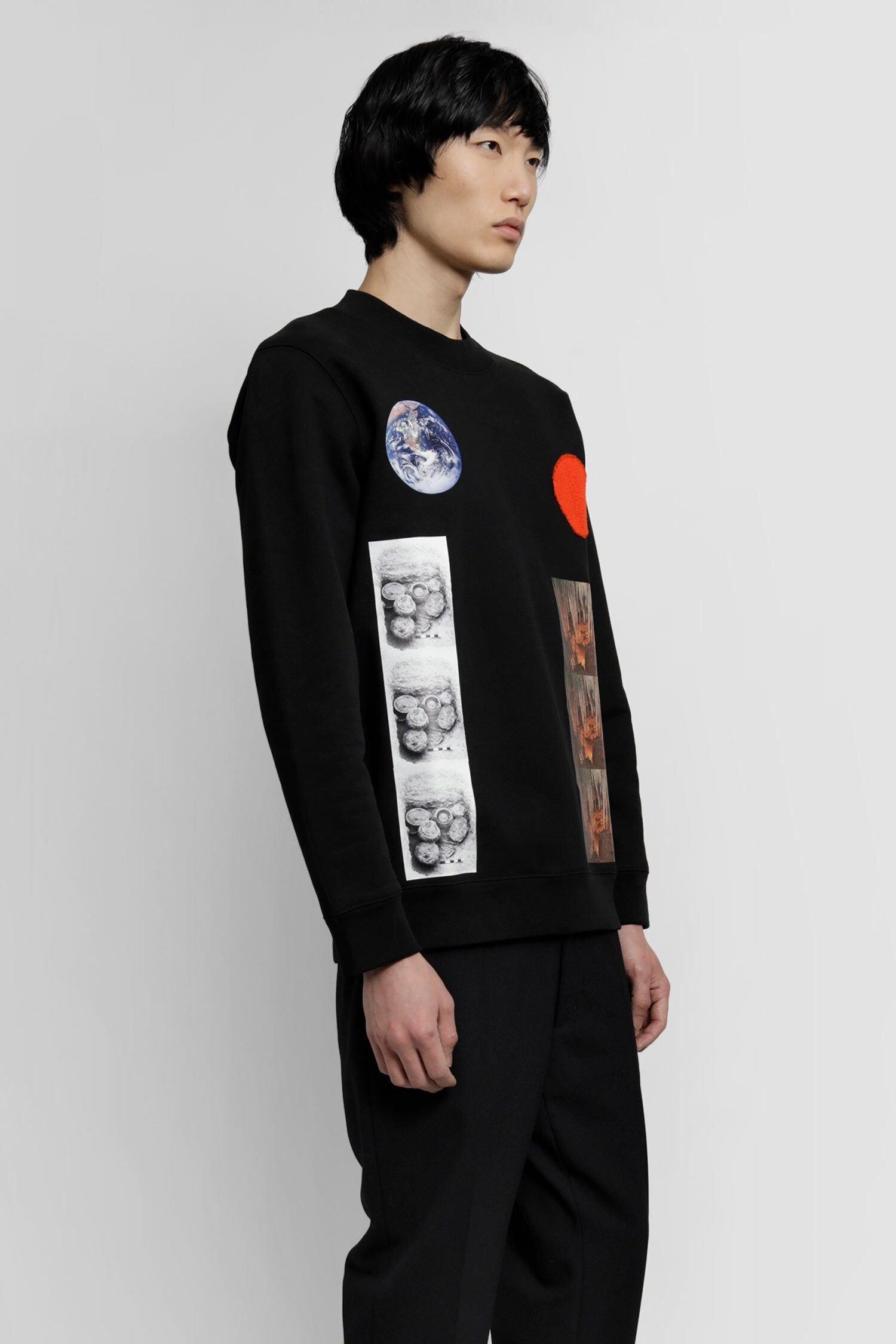 Sweatshirt-With-Sterling-Patches - 2