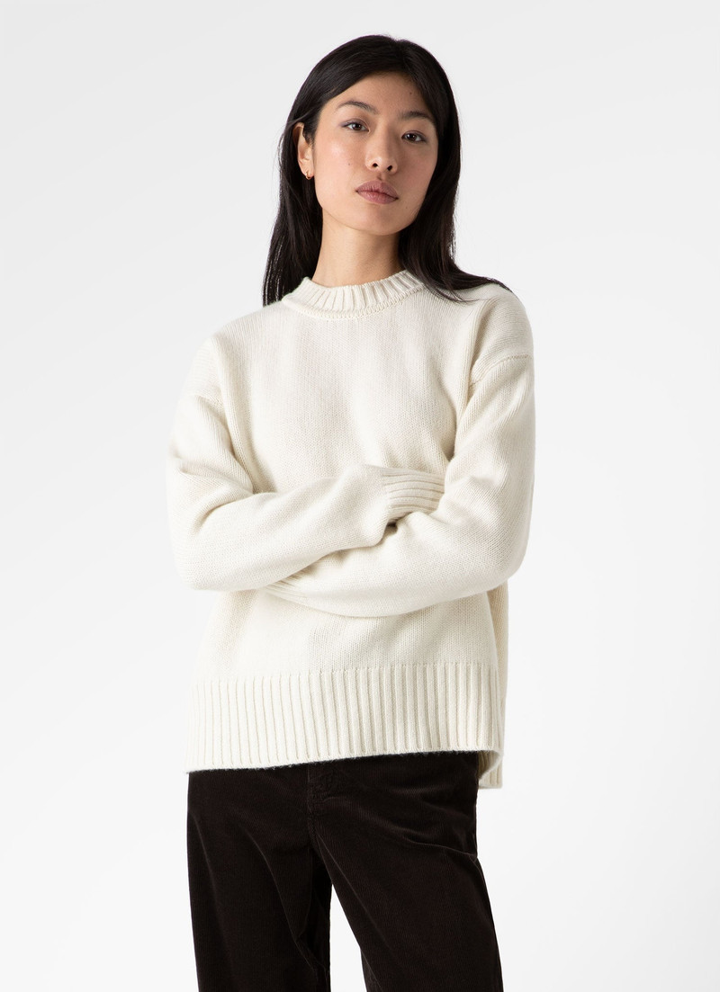 Sunspel Luxurious Cashmere Jumper outlook