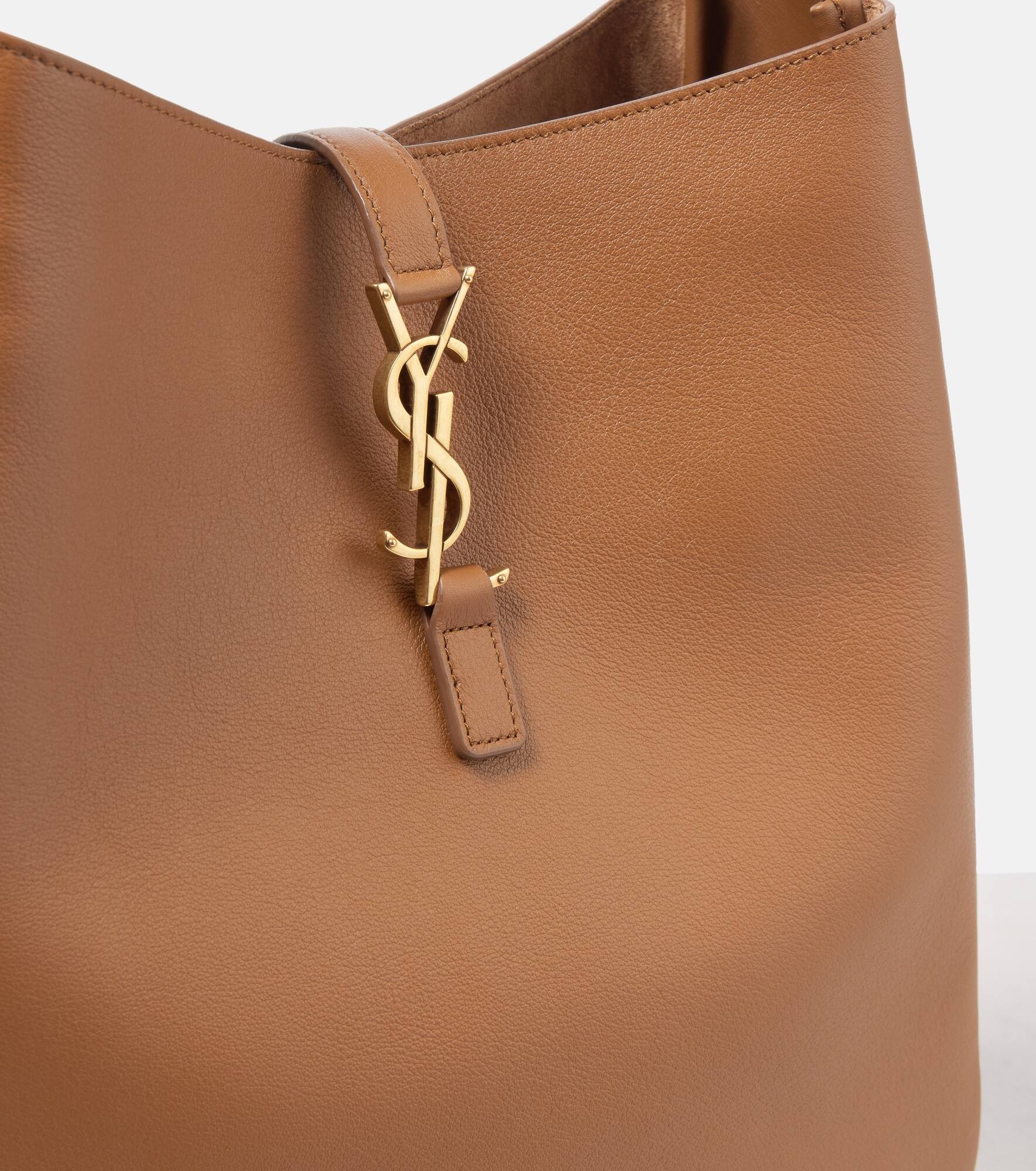 Le 5 à 7 Supple Large leather shoulder bag - 6