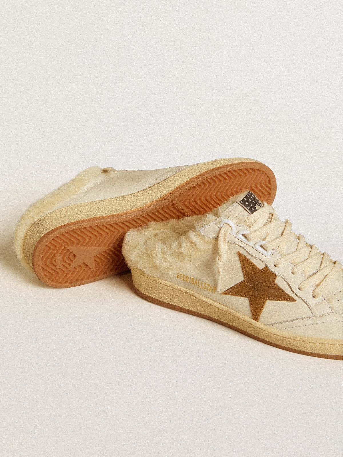 Ball Star Sabots in leather with suede star and beige shearling lining - 3