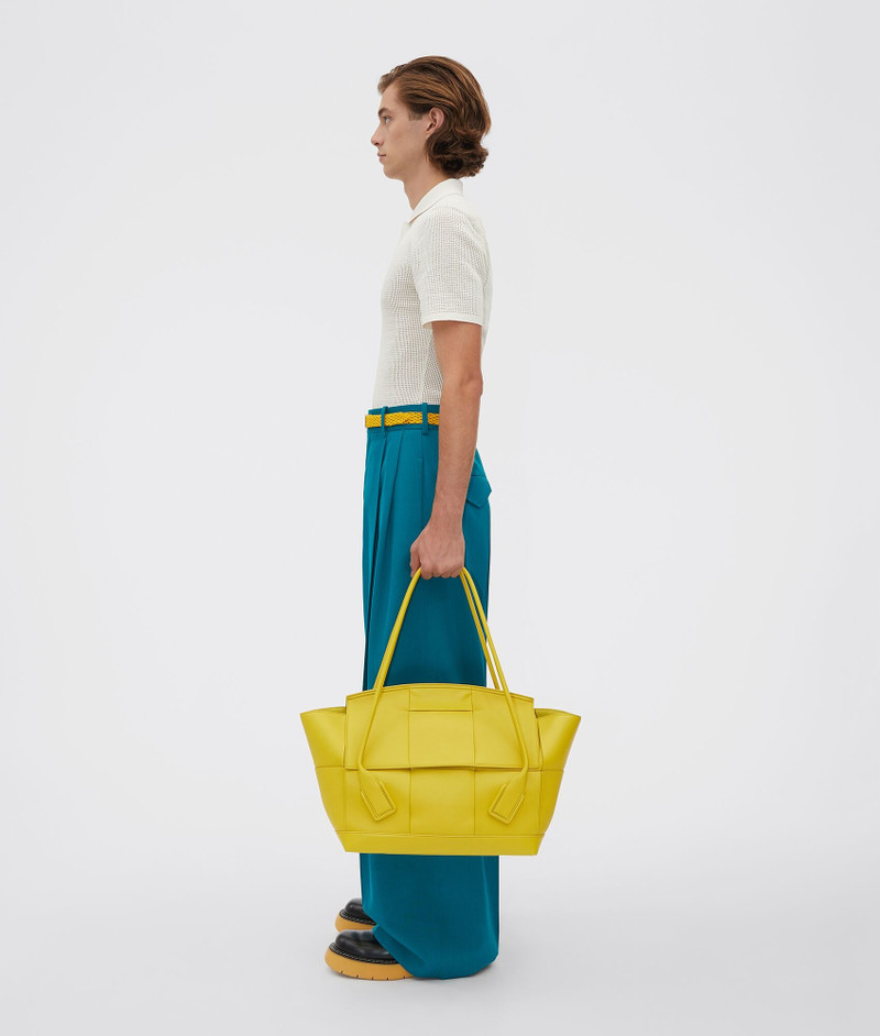 Bottega Veneta arco outlook