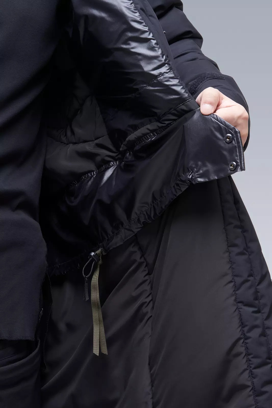 J99-WS 2L Gore-Tex Infinium™ Windstopper® Climashield® Coat Black - 26