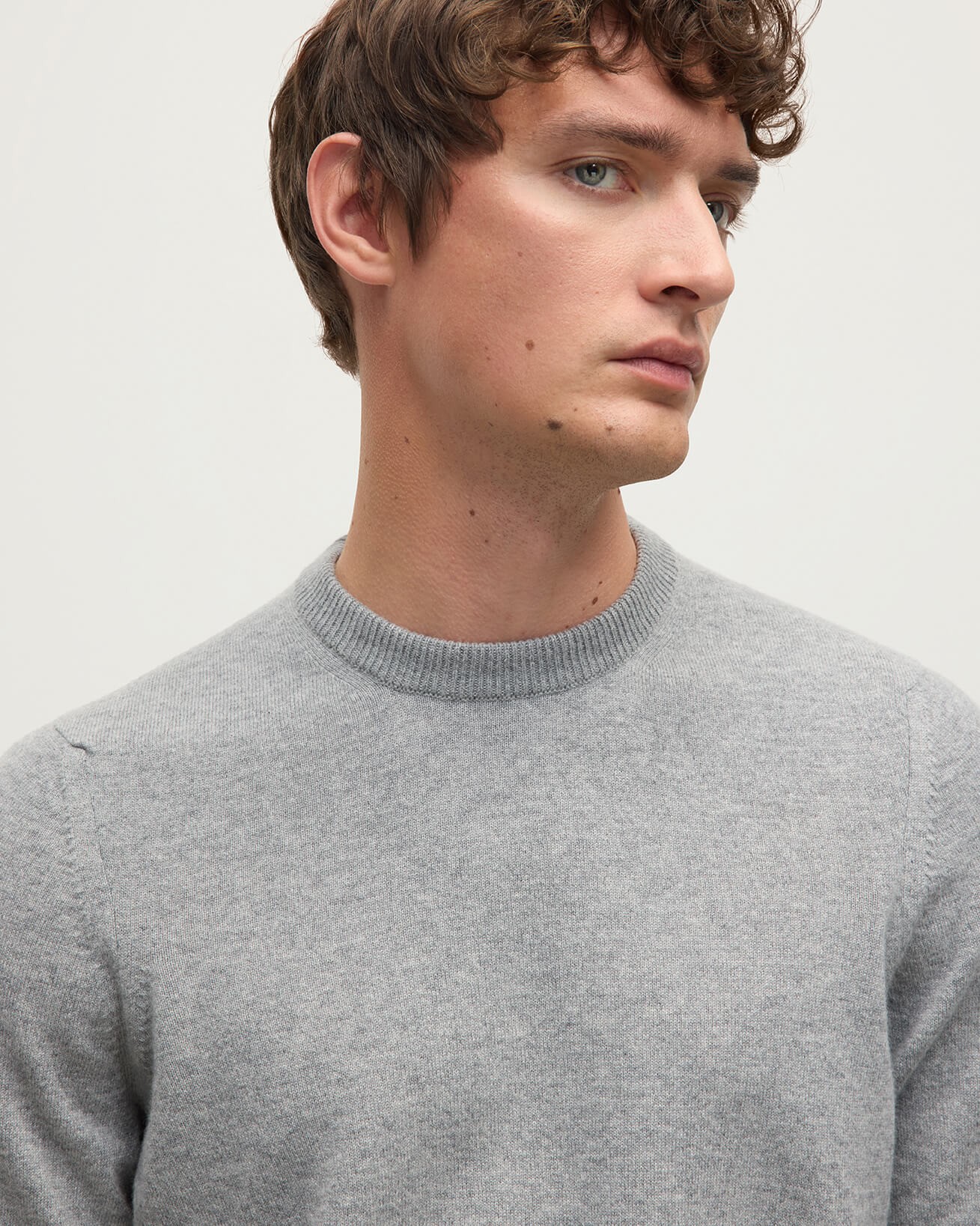 Classic Cashmere Grey Round Neck Jumper - 5