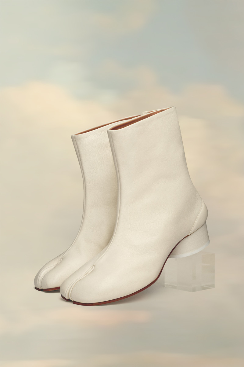 Maison Margiela Tabi ankle boots outlook