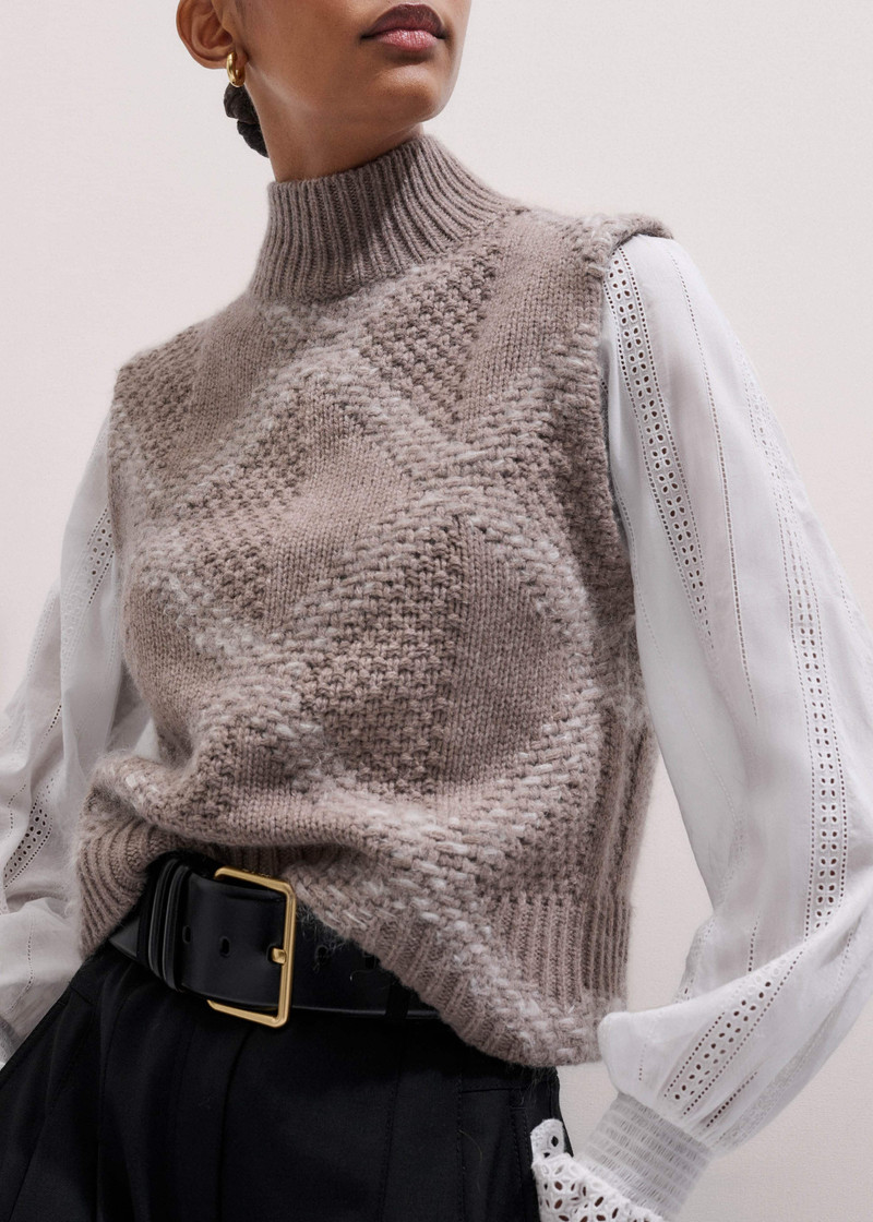 Broderie Detail Shirt 4