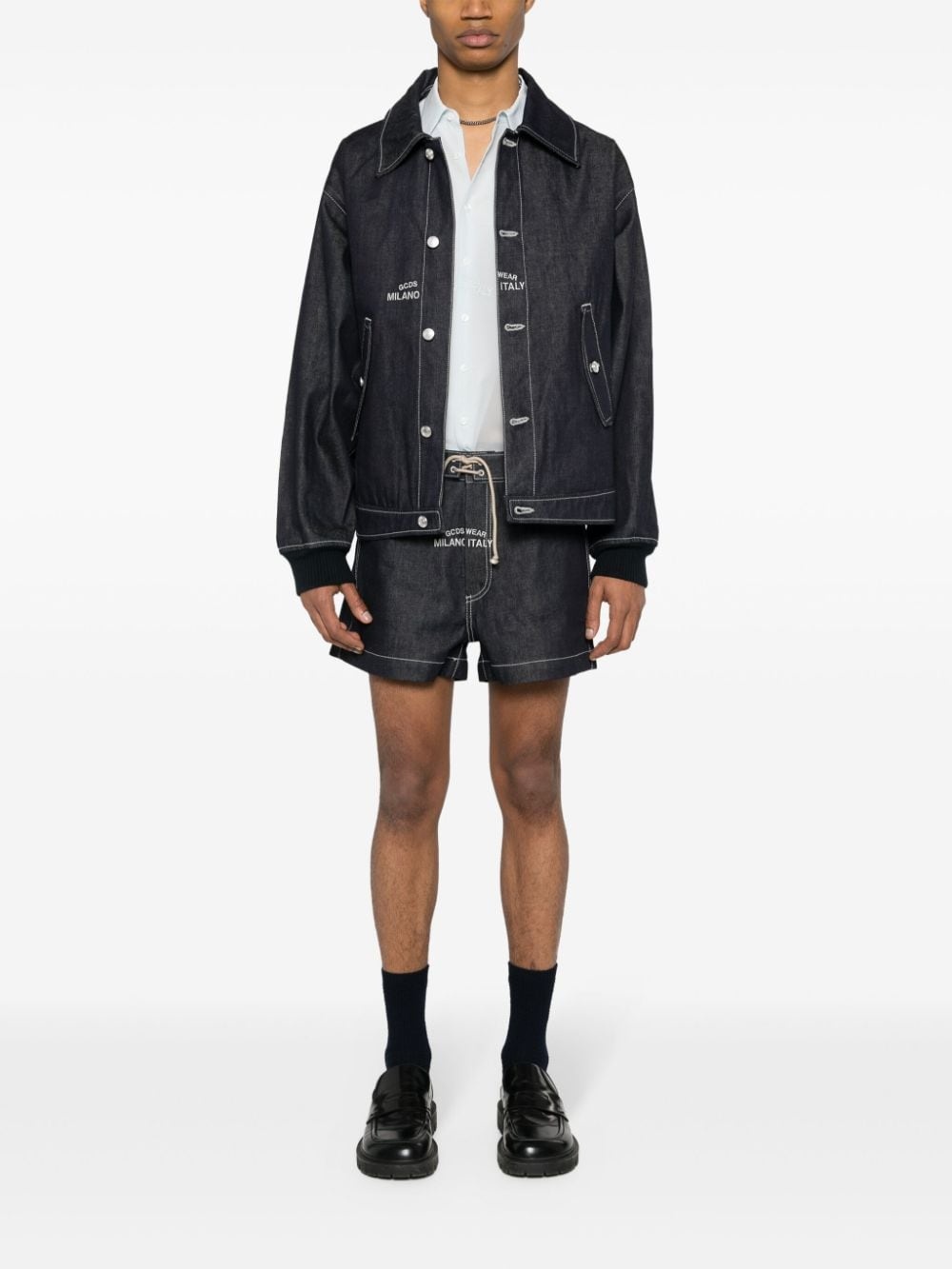 embroidered-logo denim shorts - 2