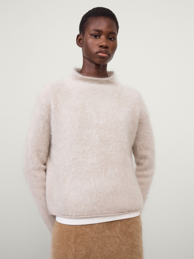 LISA YANG The Sandy Sweater outlook