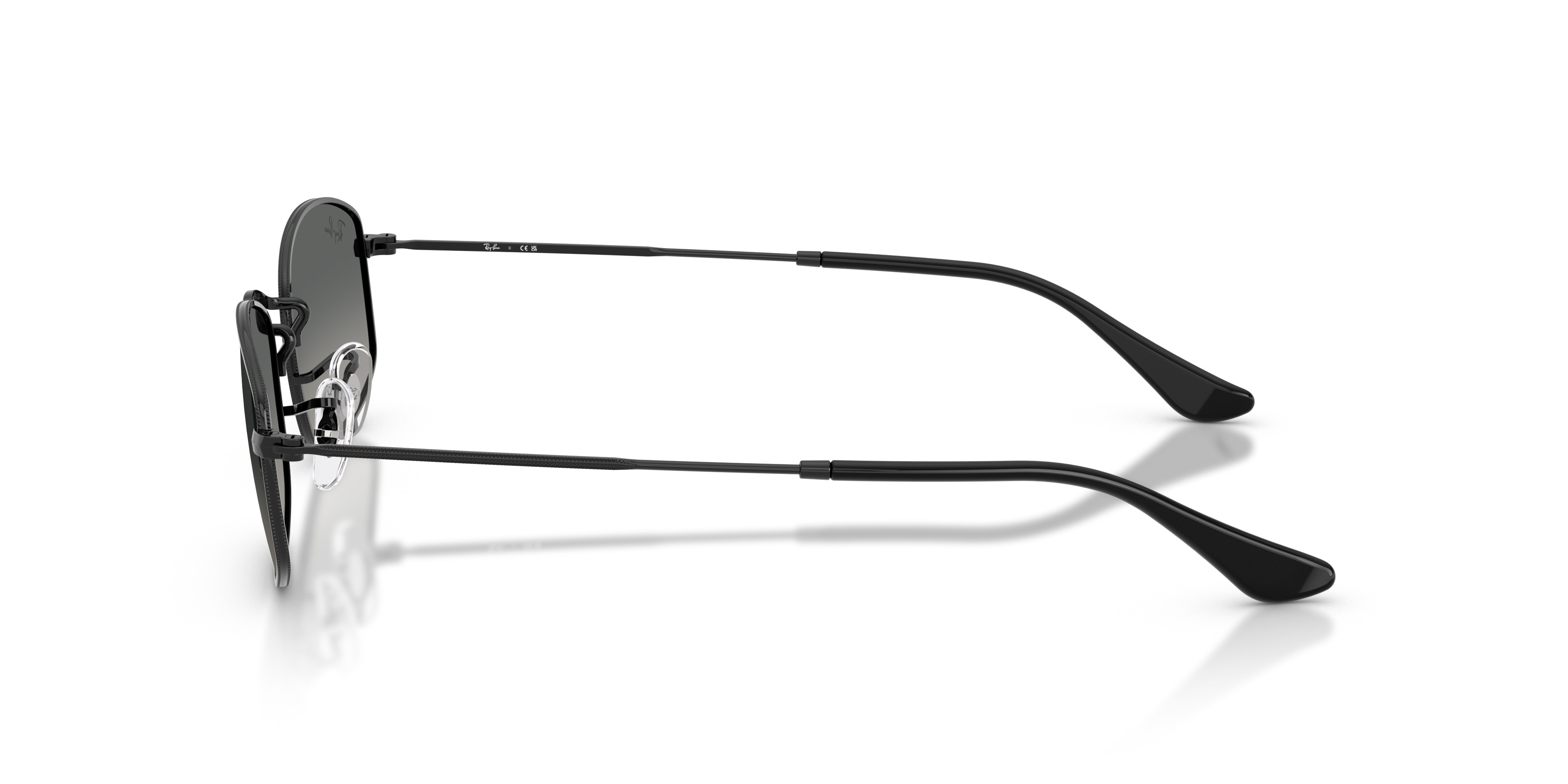 RB3832 - 5