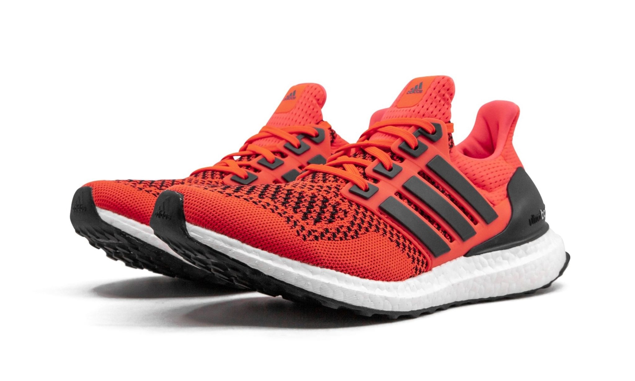 UltraBOOST "Solar Red" - 2