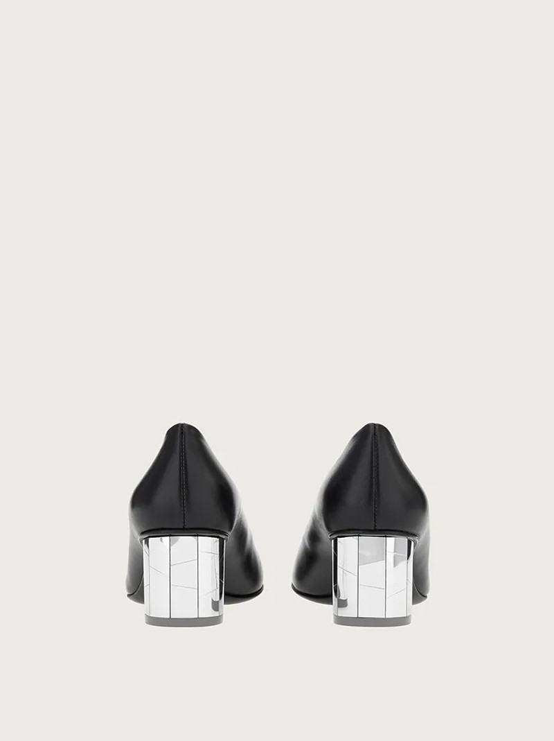 MIRRORED HEEL PUMP SHOE 3
