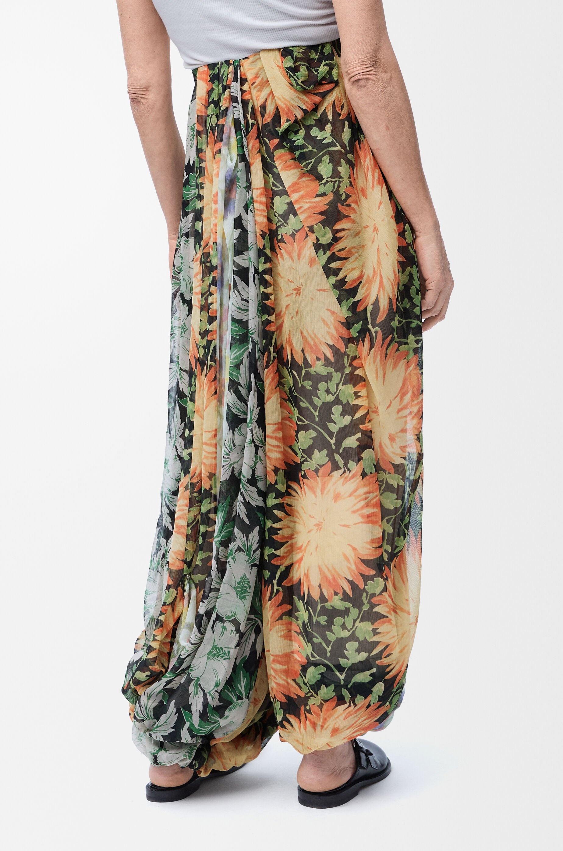 Draped trousers in silk - 4