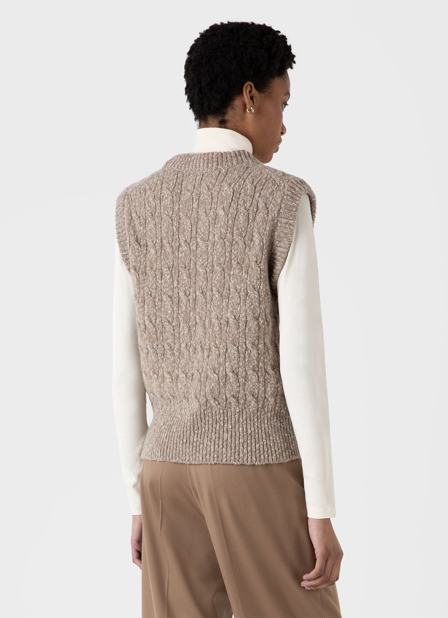 Cable Knit Vest - 3