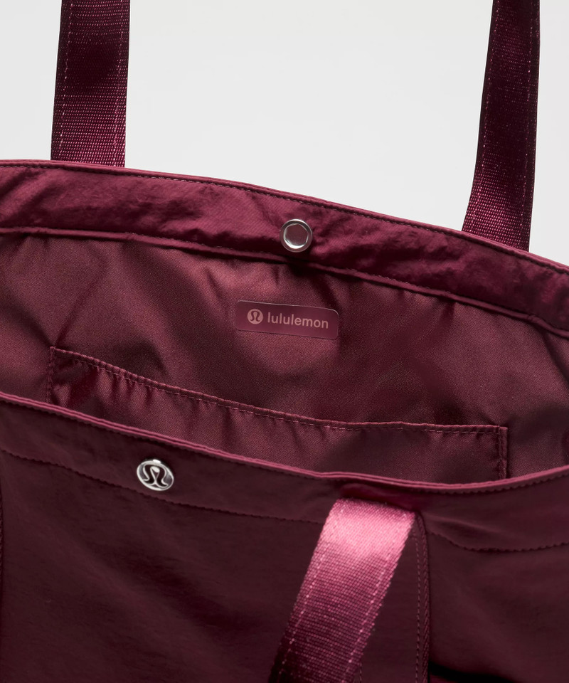 Daily Multi-Pocket Tote Bag 20L 4