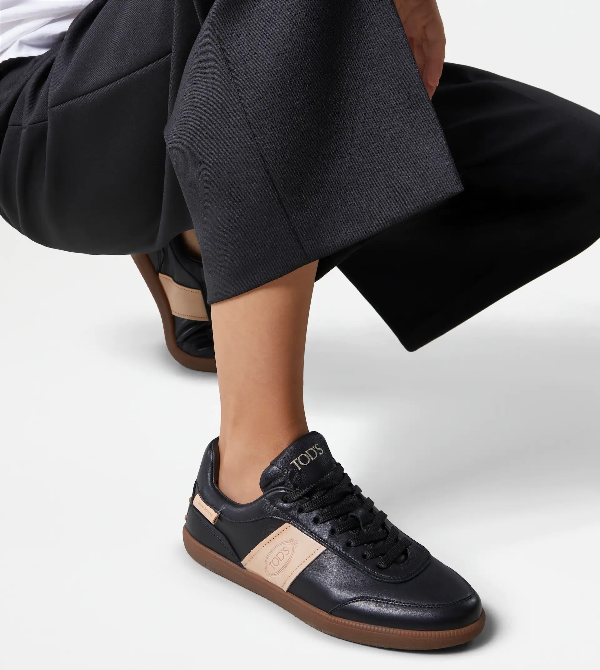 TOD'S TABS SNEAKERS IN LEATHER - BLACK - 2