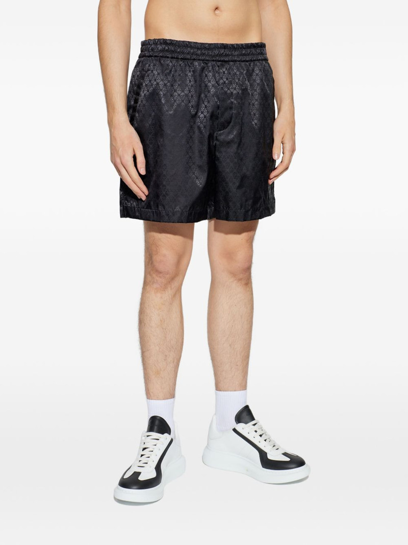 skull-patterned shorts 3