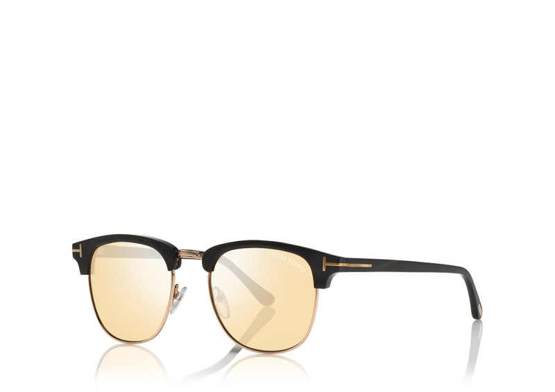 TOM FORD TOM N.17 outlook