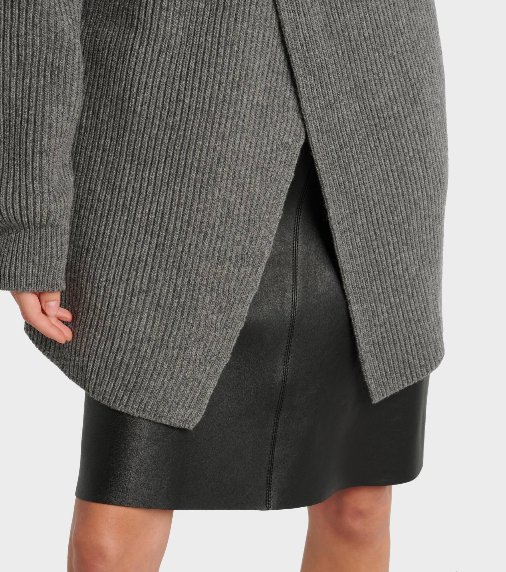 Ribbed-knit wool sweater - 5
