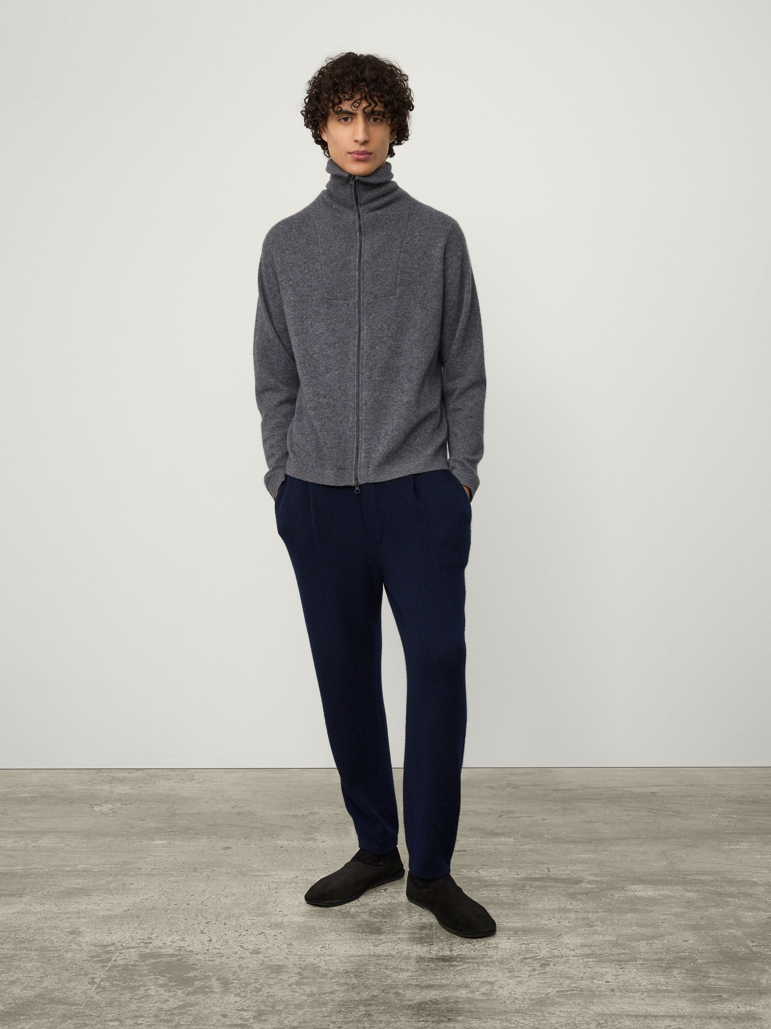The Jakob Zip Sweater - 4