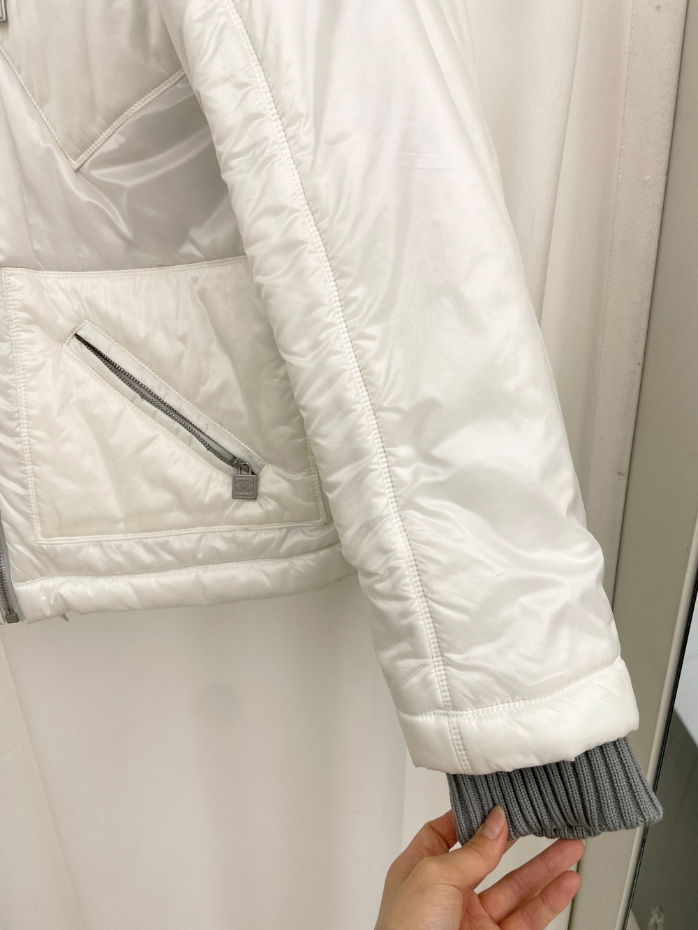 Chanel Sport 2003 A Season White Padding - 10