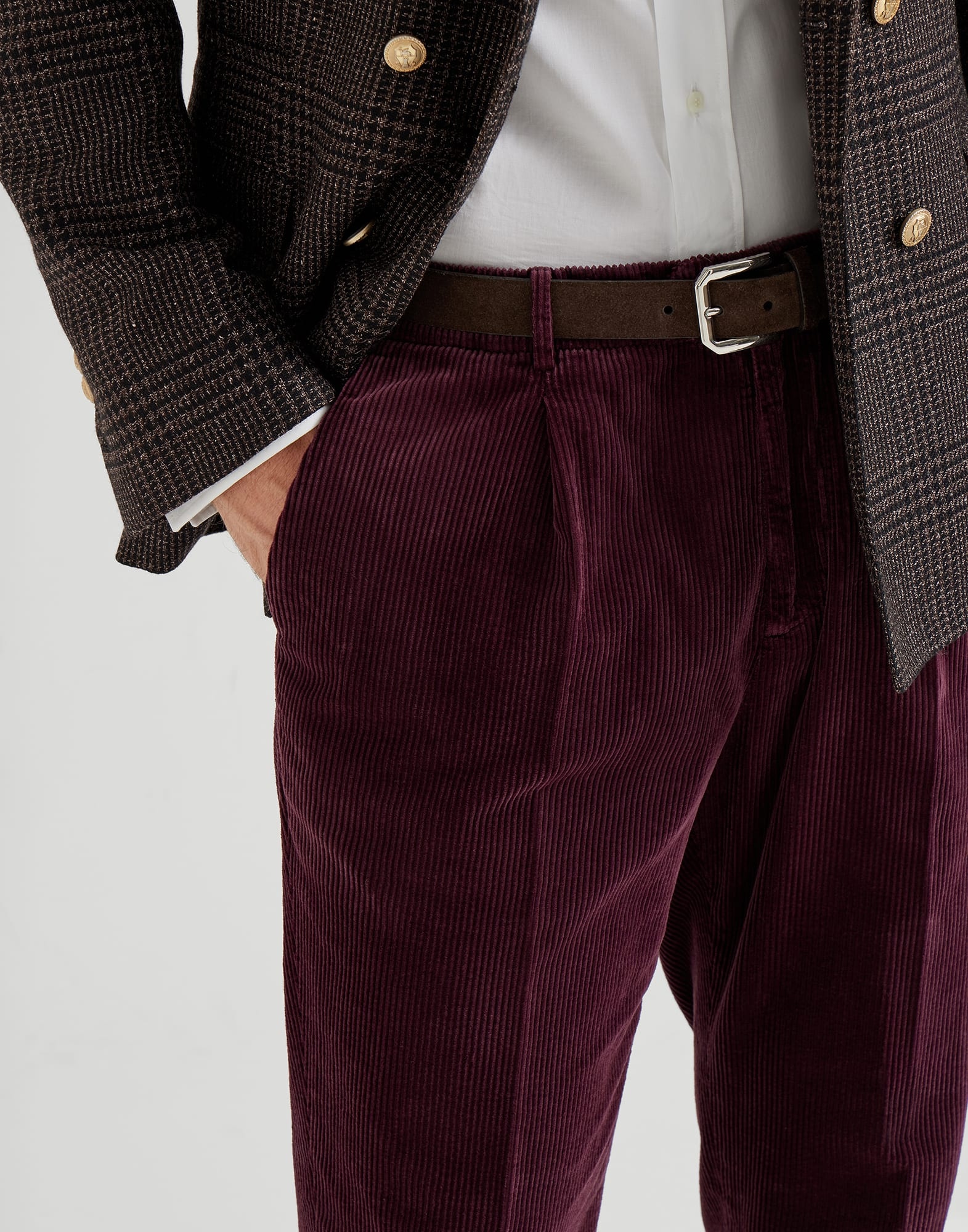 Garment-dyed leisure fit trousers in cotton corduroy with pleat - 3