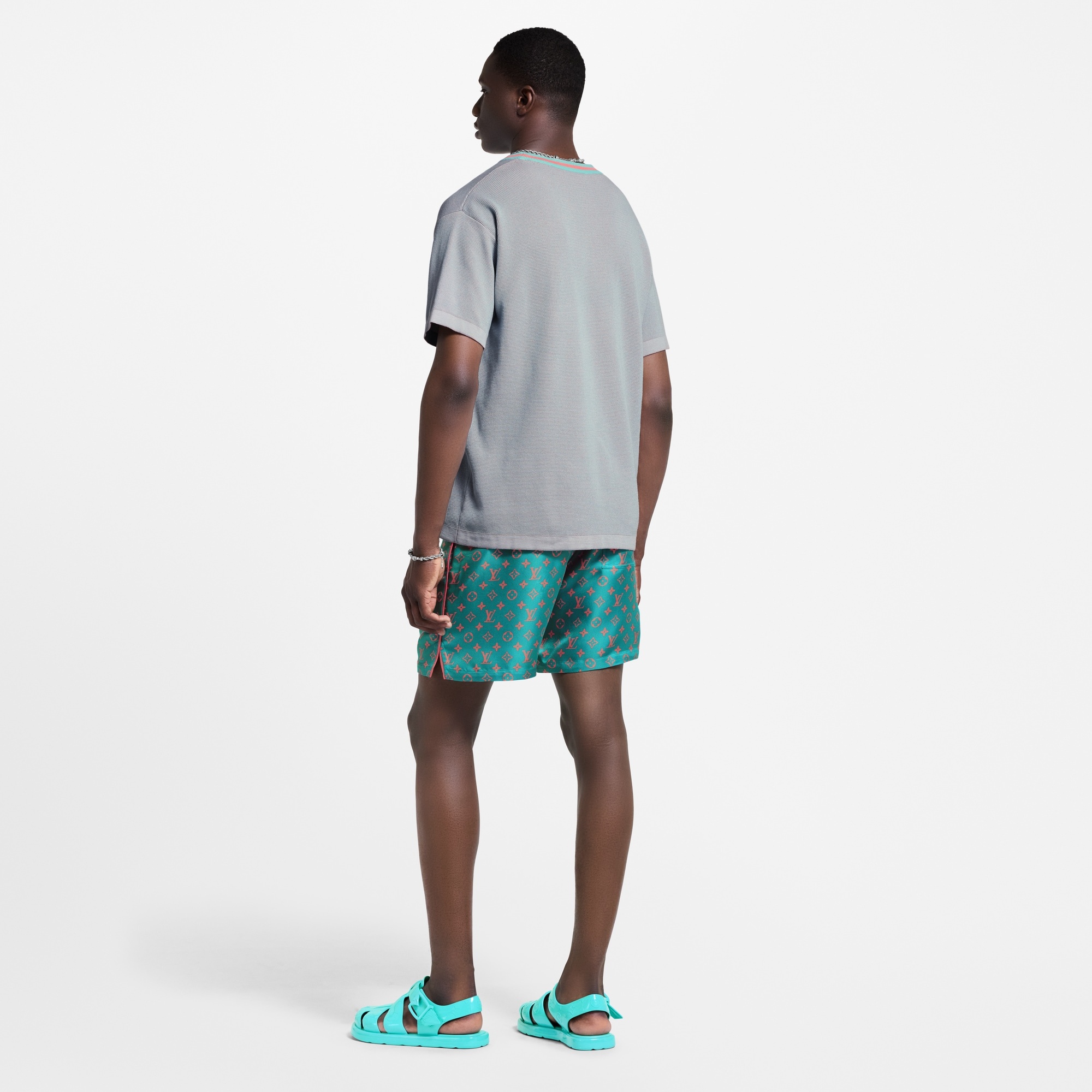 Graphic Short-Sleeved Crewneck - 3