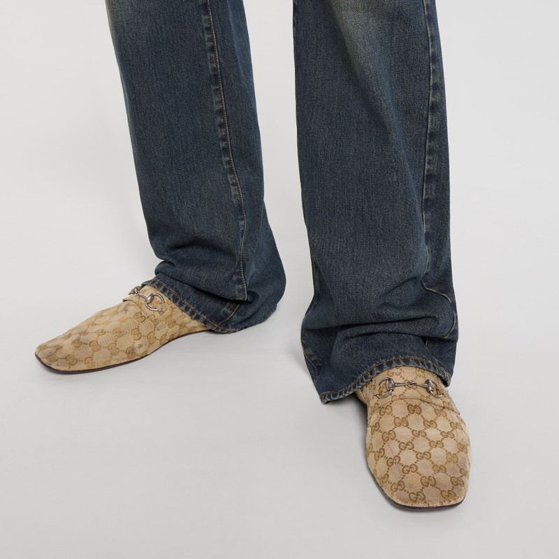 GUCCI Men's worn-out effect loafer with Horsebit outlook