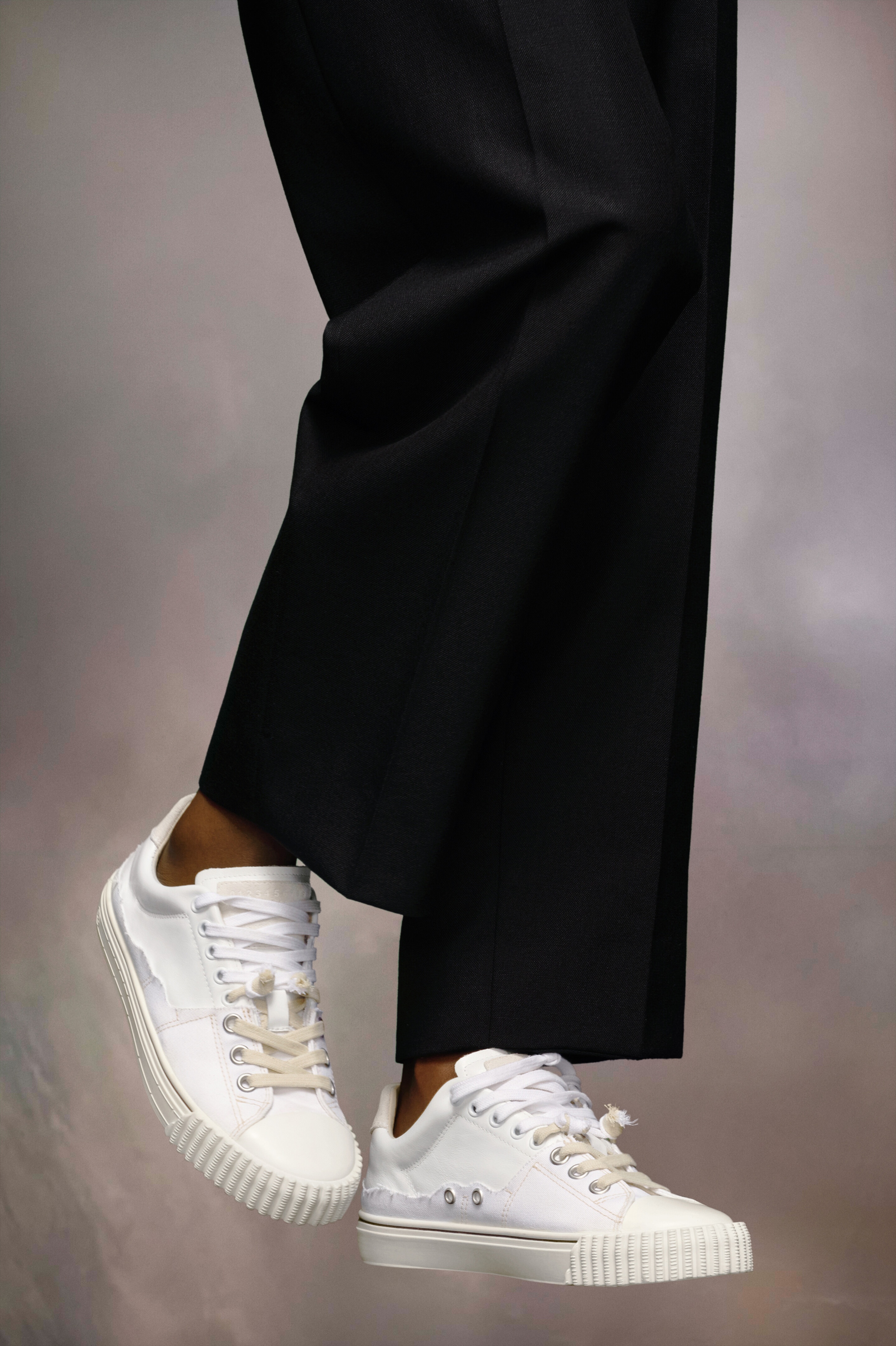スニーカー Maison Margiela Leather And Canvas New Evolution Sneakers Maison Margiela New Evolution sneakers | REVERSIBLE