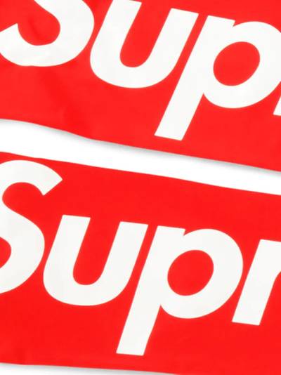 Supreme logo-print shooting sleeves outlook