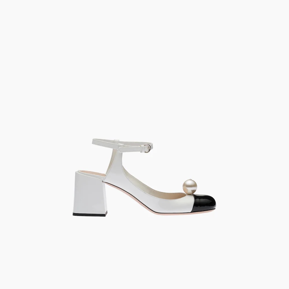 Patent leather pumps - 2
