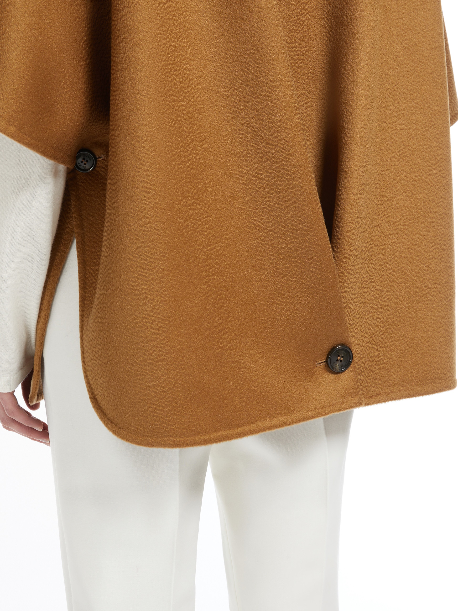 ☆MaxMara☆直営店買付☆☆お洒落Cashmere Cape/FASE Max Mara POTENTE Oversized cashmere cape | REVERSIBLE
