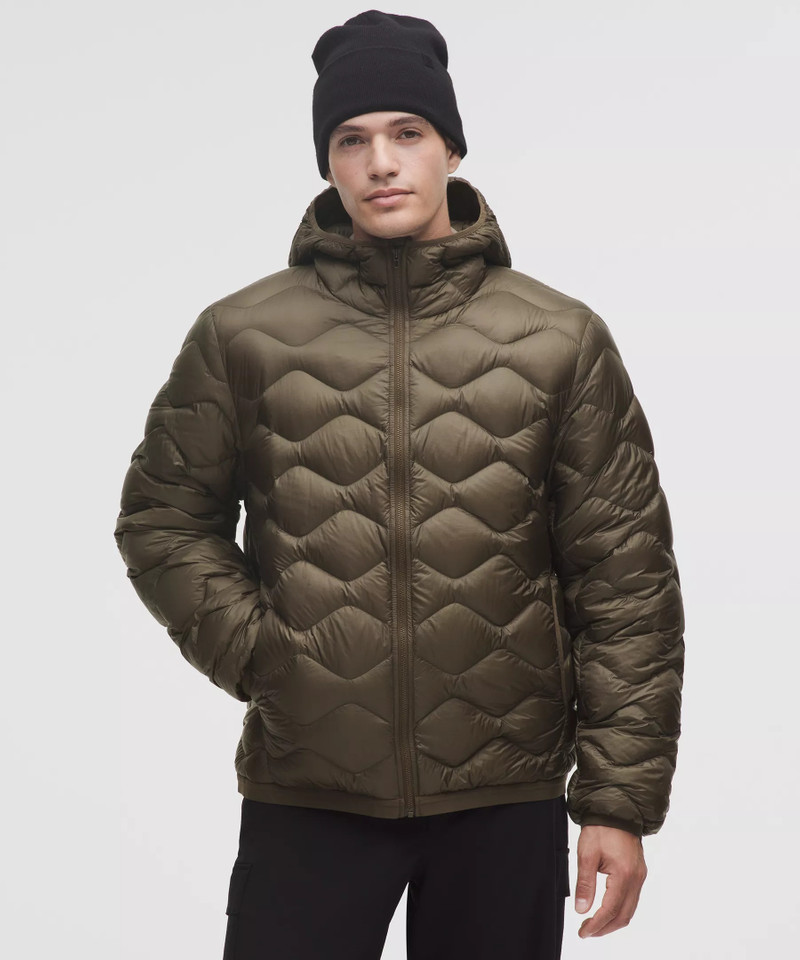 Featherweight 900-Down-Fill Quilted Hooded Jacket 1