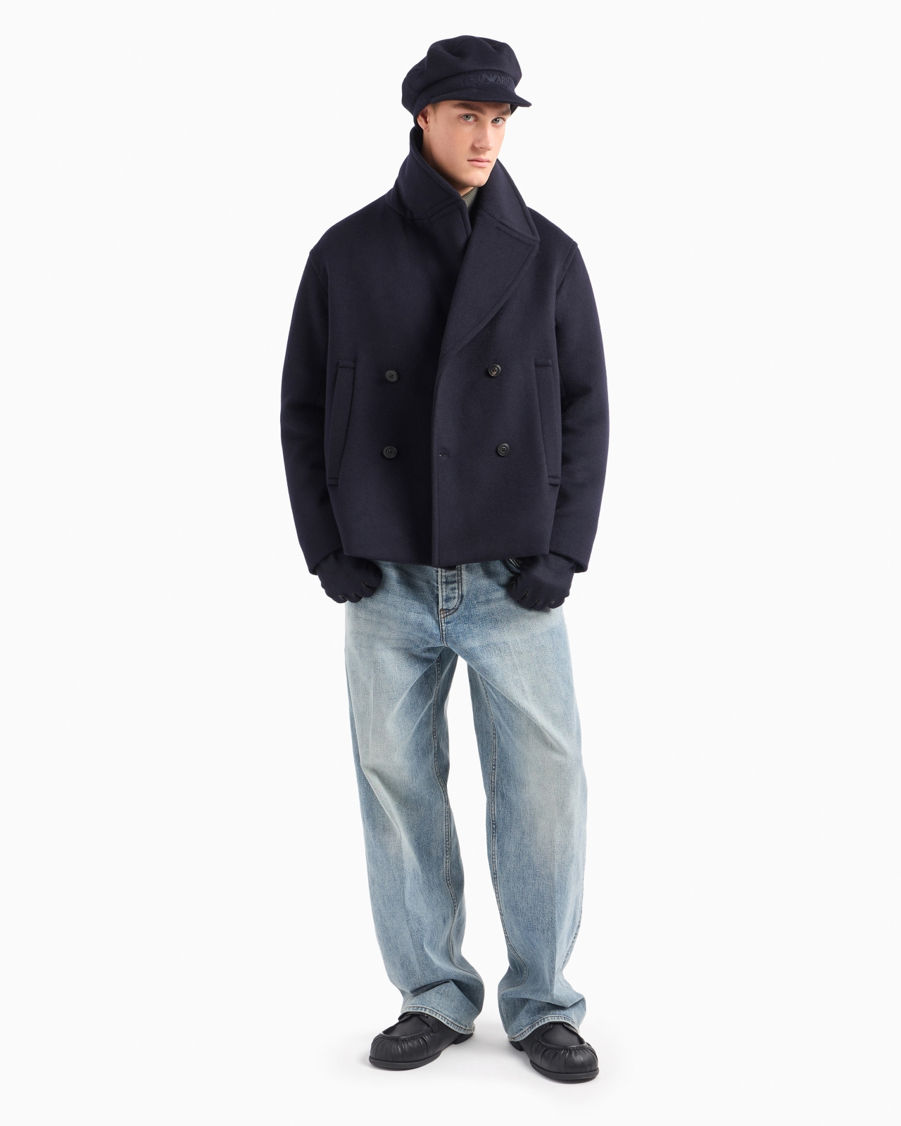 J74 Loose-fit, stone-washed denim jeans with 3D ribs - 4