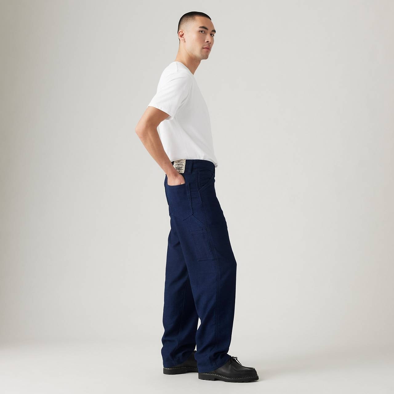 LEVI'S® WELLTHREAD® MEN'S STAY LOOSE CARPENTER PANTS - 6