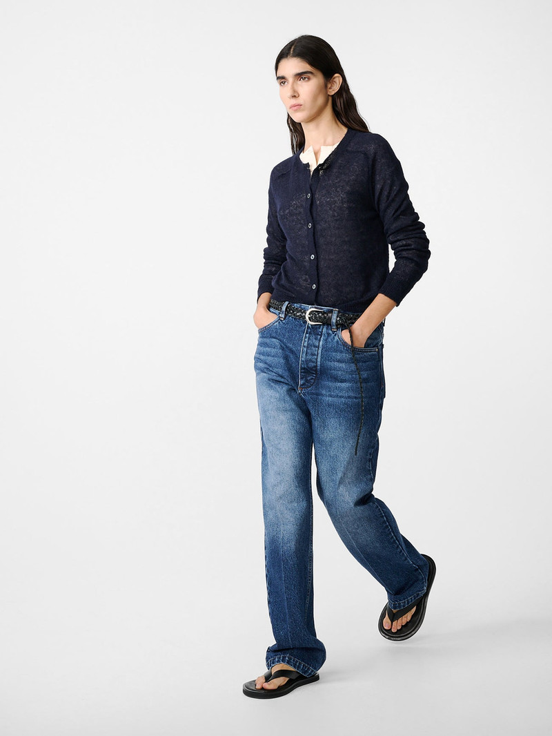 Iska Knit 2