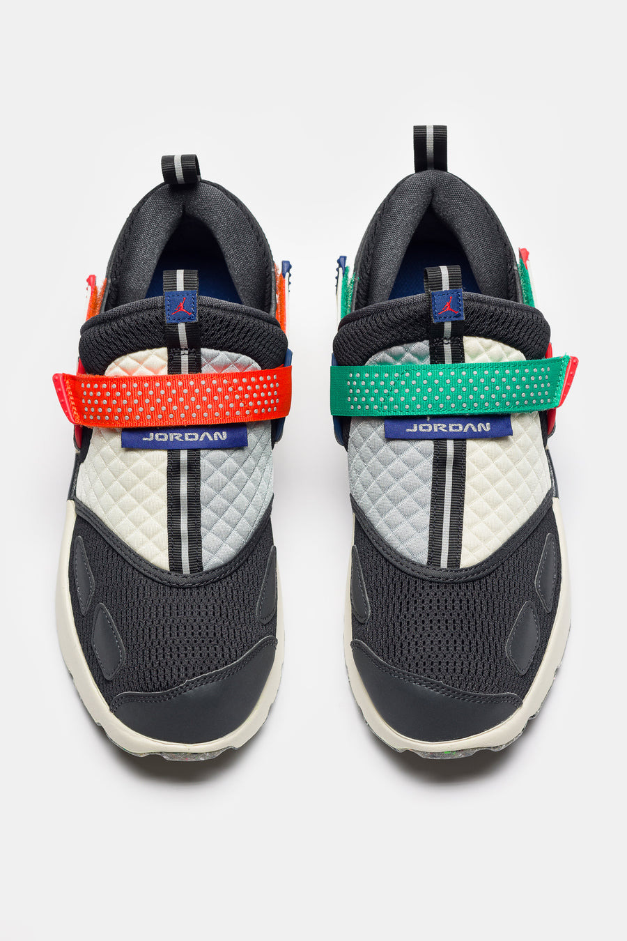Jordan Trunner LX Sneaker in Black/White/Coconut Milk/Orange Blaze - 4