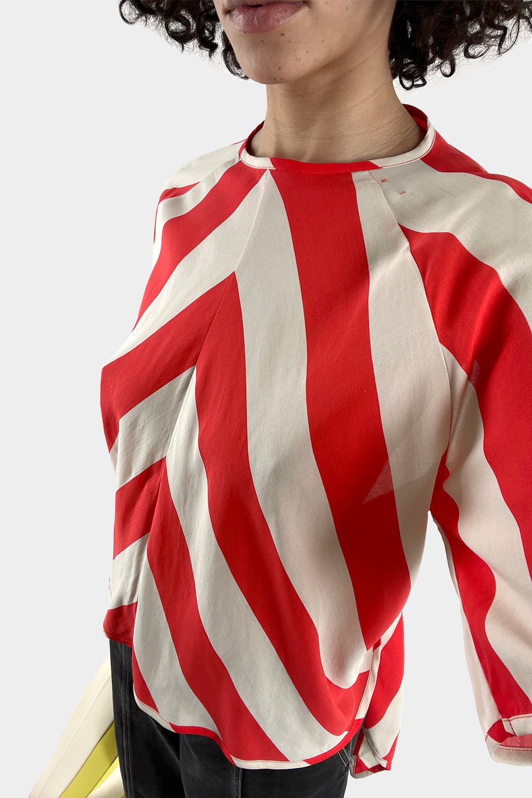 BACK WRAP T-SHIRT / red & beige stripes - 6