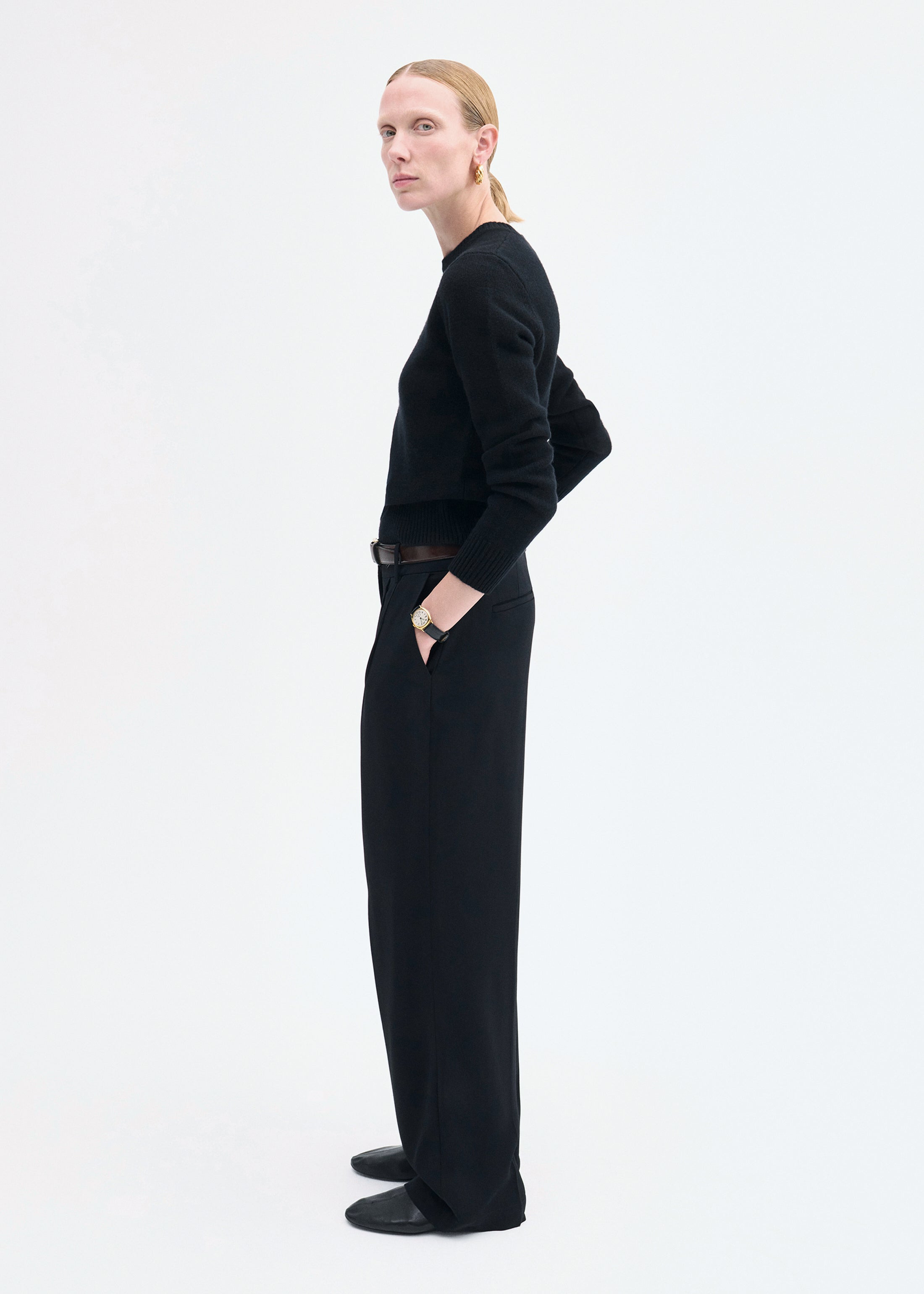 Crew Sweater in Cashmere - 4