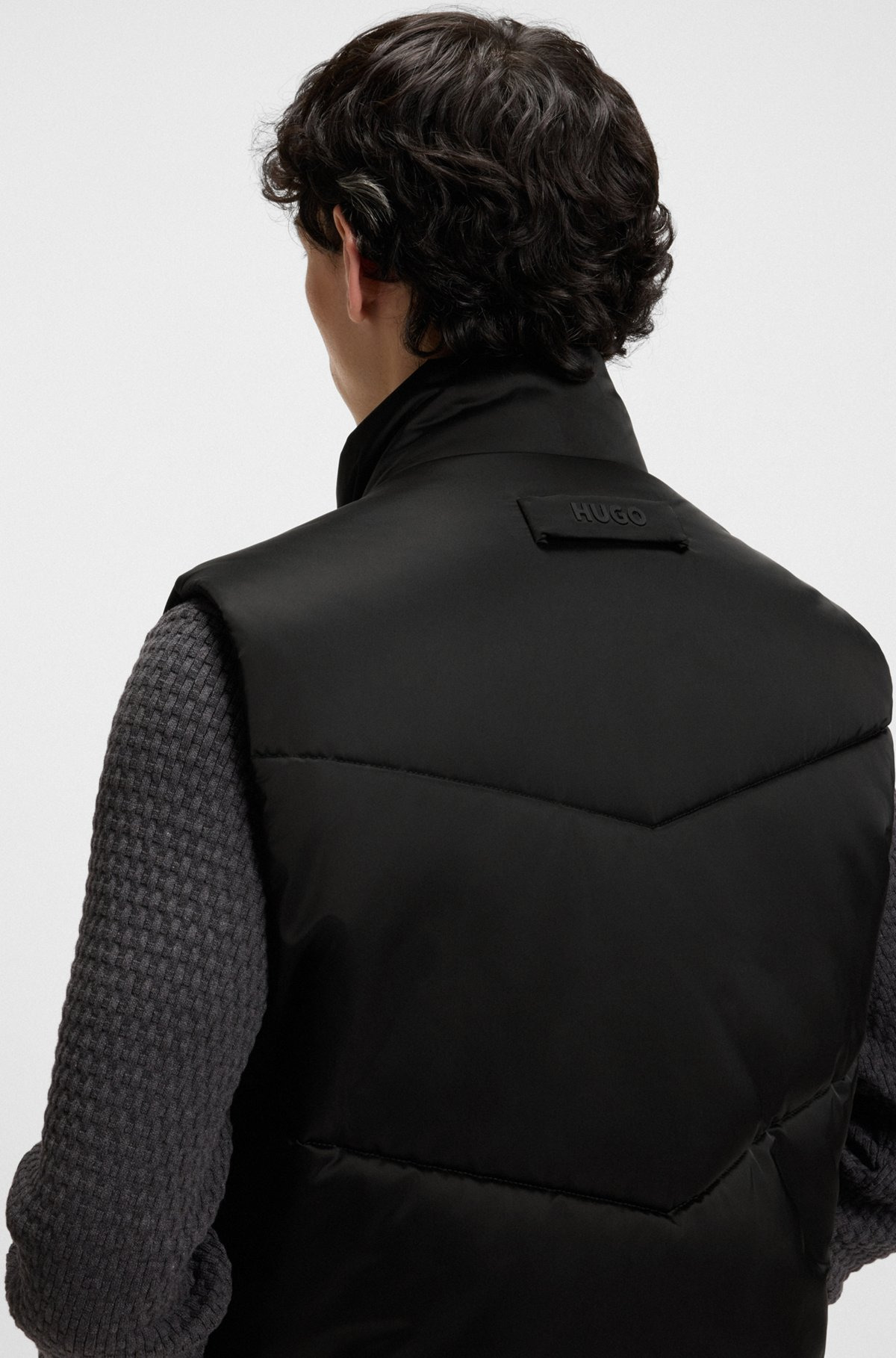 WATER-REPELLENT GILET IN PADDED SATIN - 6
