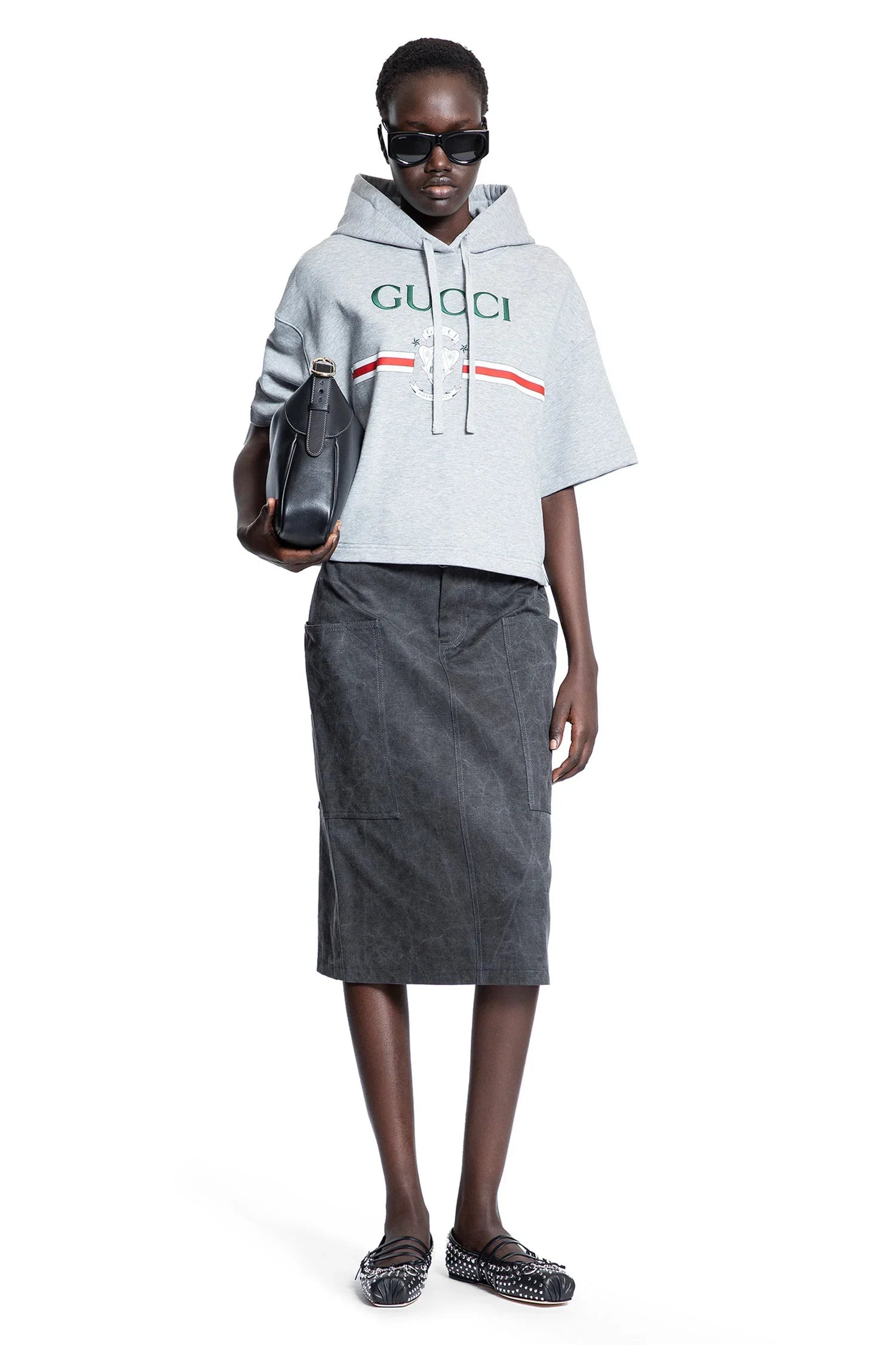 Crest-Logo-Short-Sleeve-Boxy-Hoodie - 4