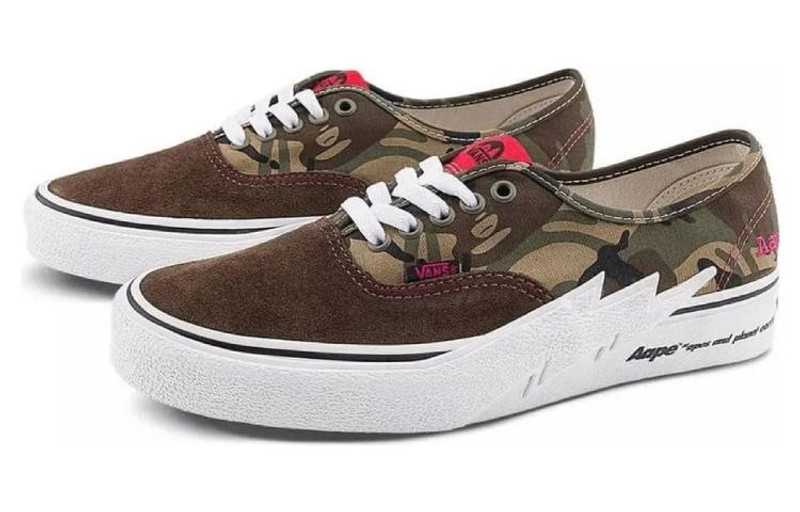 Vans 밴 Authentic x Aape 'Bolt 녹색 Camo'VN000BWCCMA outlook