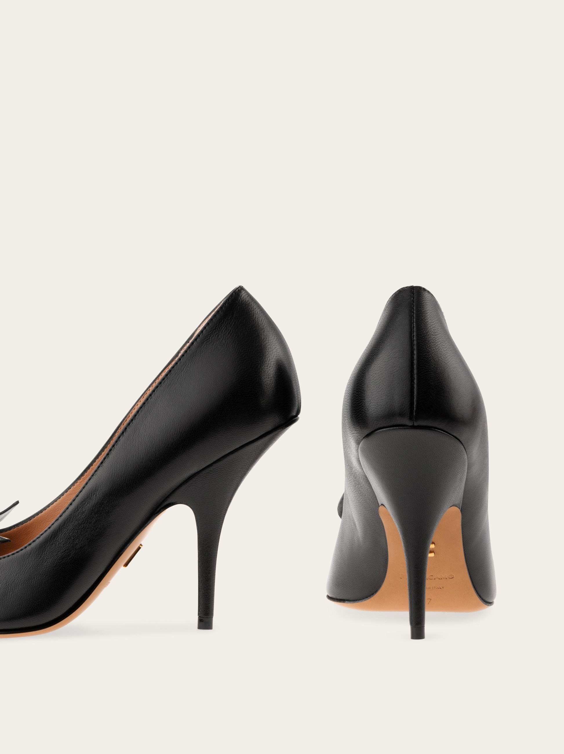 Bow pump - 6