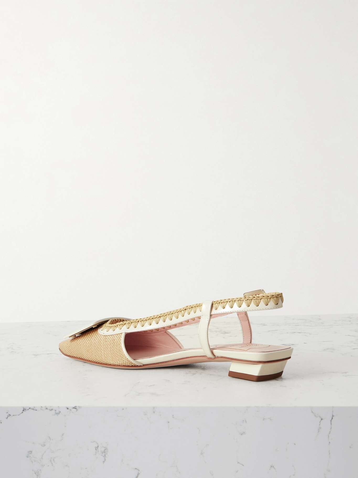Belle Vivier 25 patent-leather and raffia slingback pumps Sand - 3