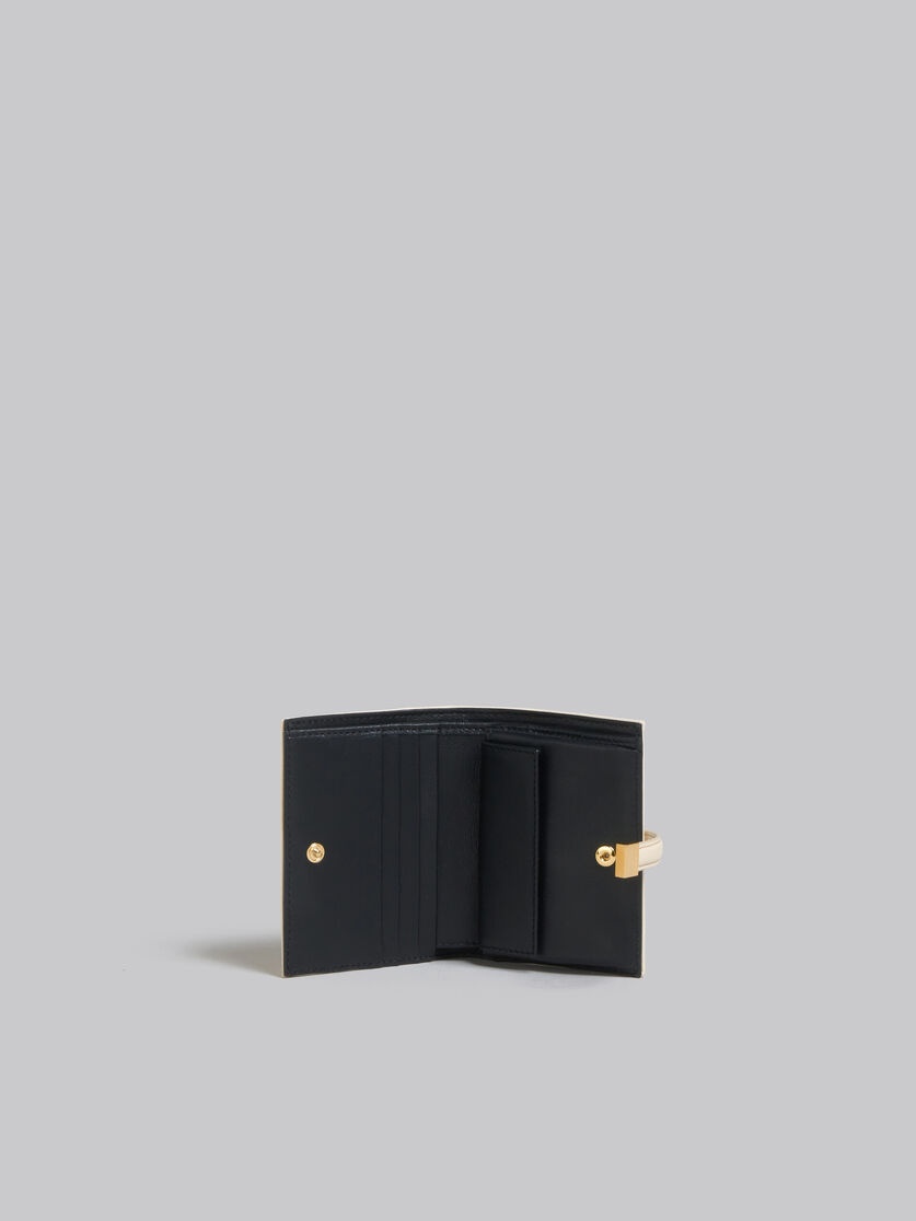 IVORY WHITE LEATHER BIFOLD PRISMA WALLET - 2