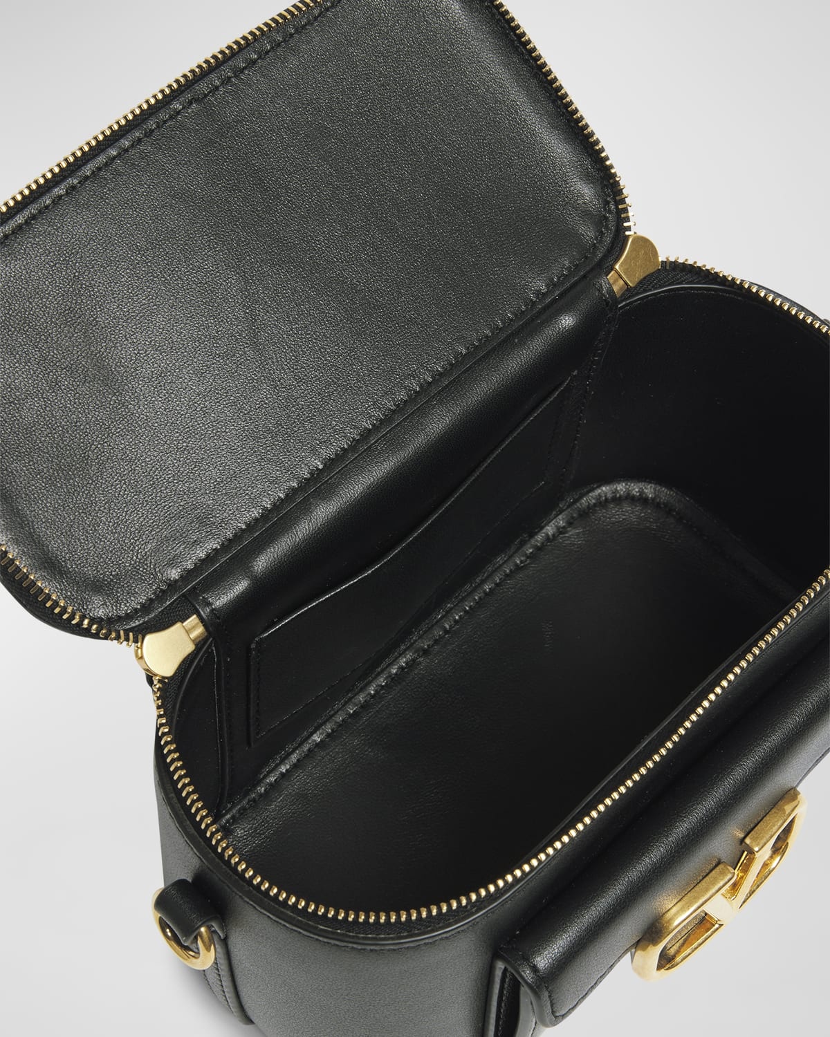 Loco VLOGO Leather Vanity Case - 3