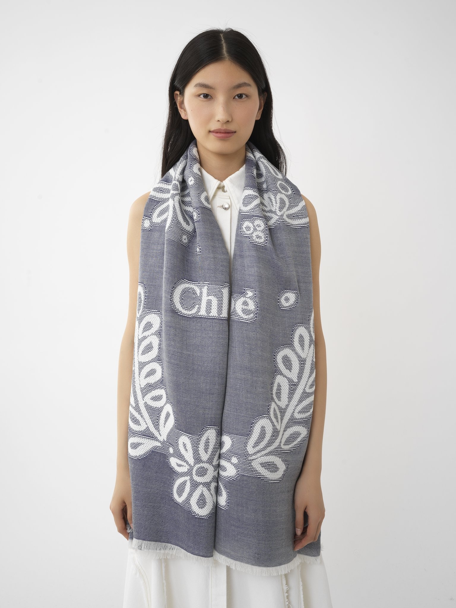 EMBROIDERED STOLE - 2