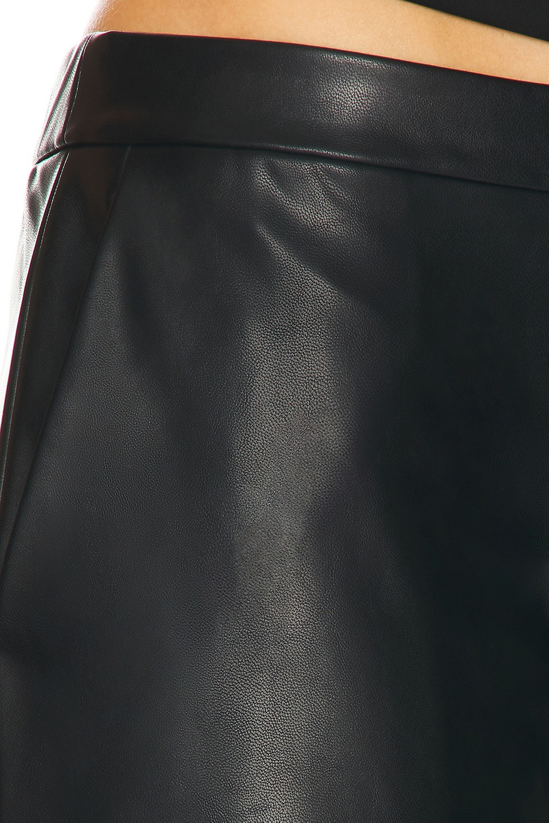 NORMA KAMALI Flat Front Bermuda Short outlook