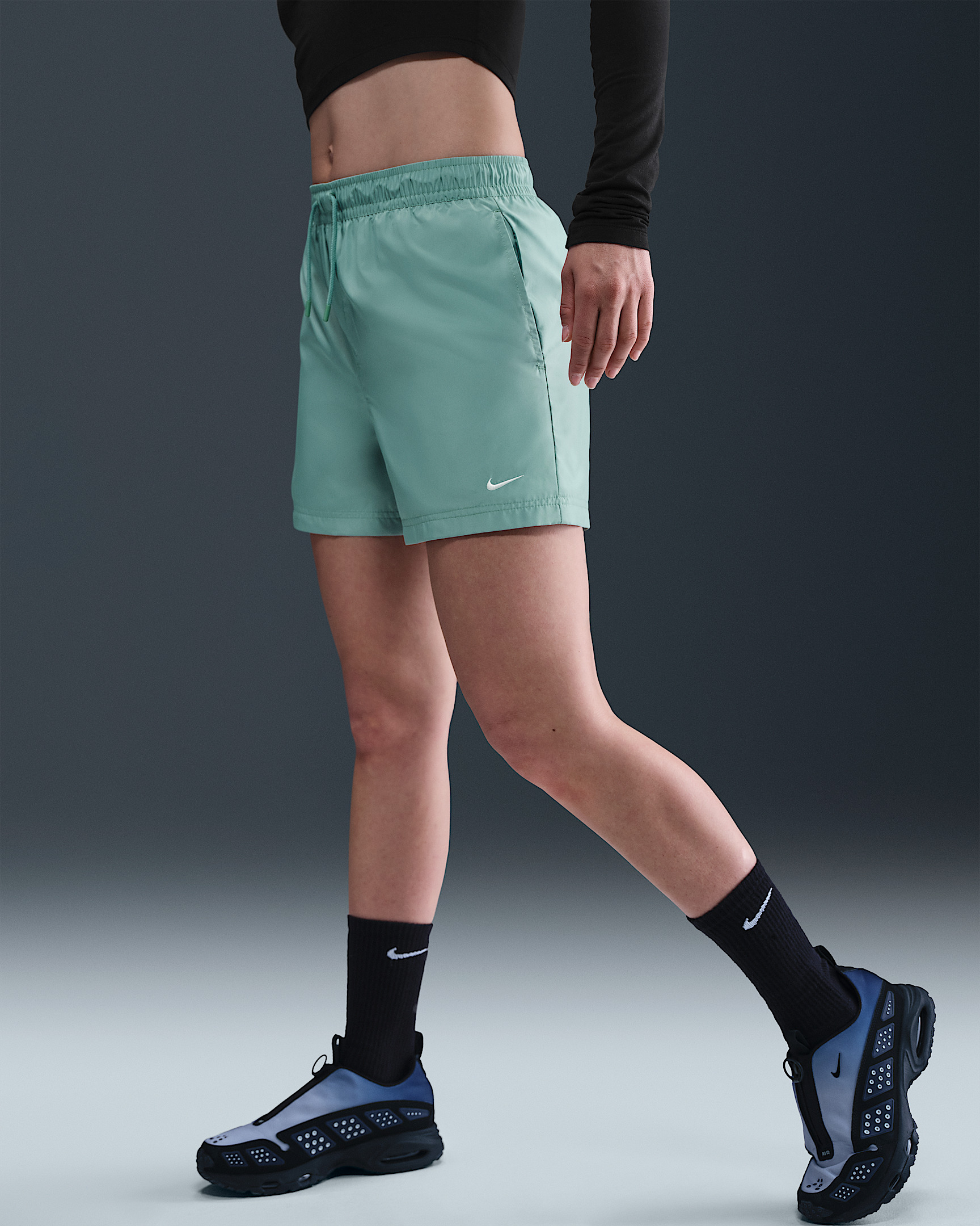 Nike Sportswear Classic Wovens Women's Mid-Rise Shorts - 2