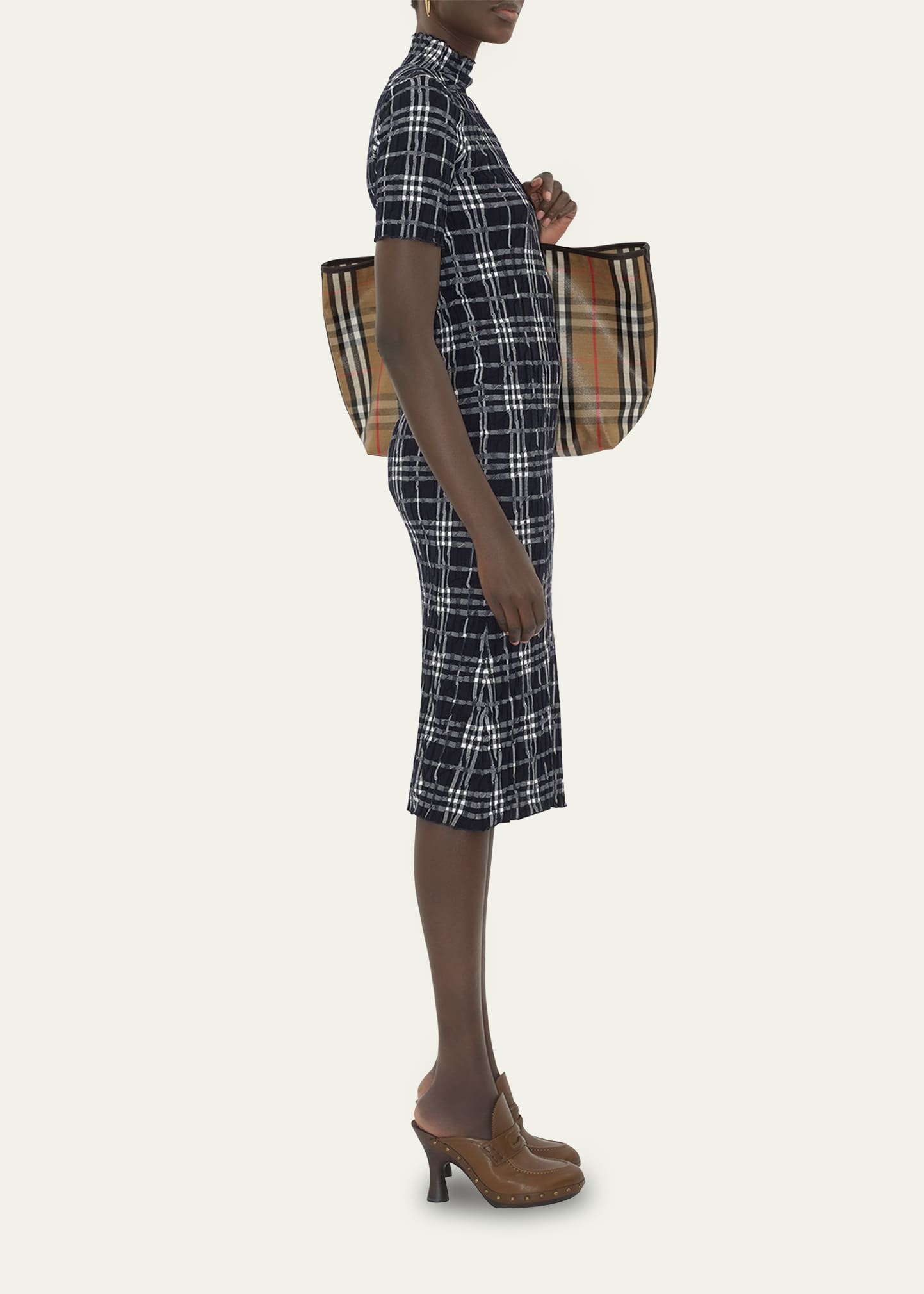 Check Short-Sleeve Crinkle Midi Dress - 4