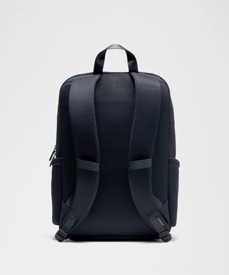 Everywhere Backpack 22L *Knit Mesh 3